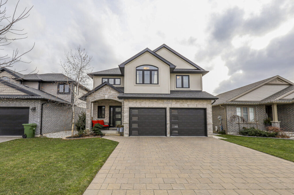94 Westlake Drive, St. Thomas