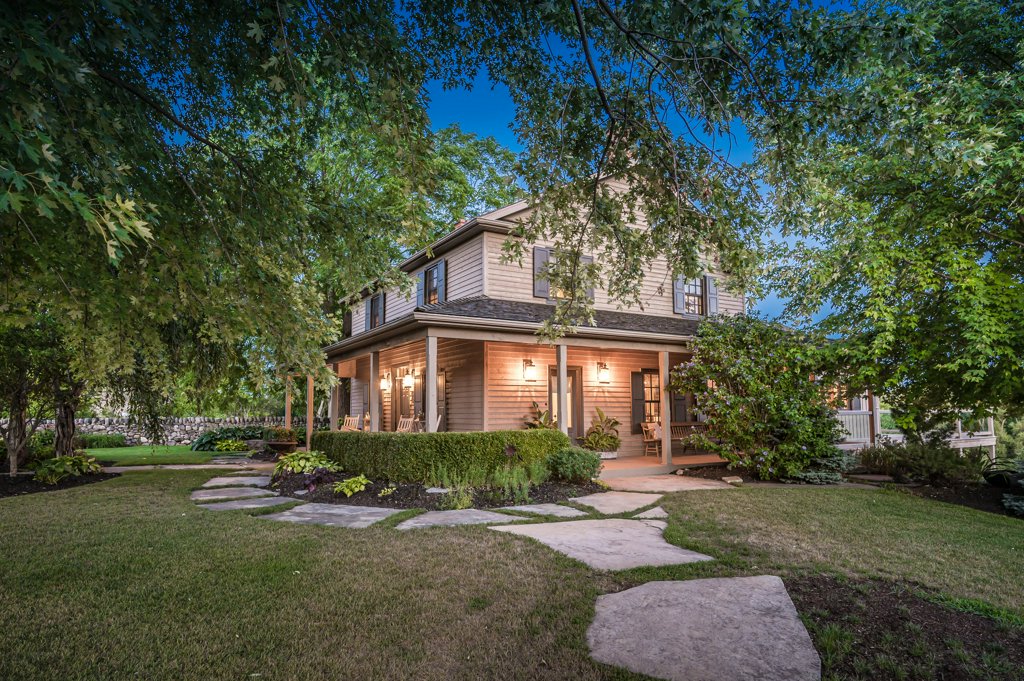 300 Joseph Schoerg Crescent