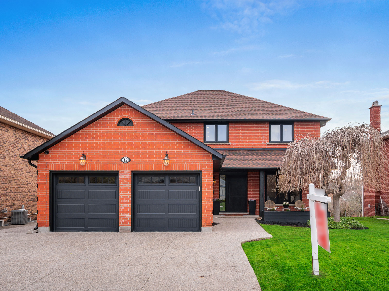 12 Darren Crescent