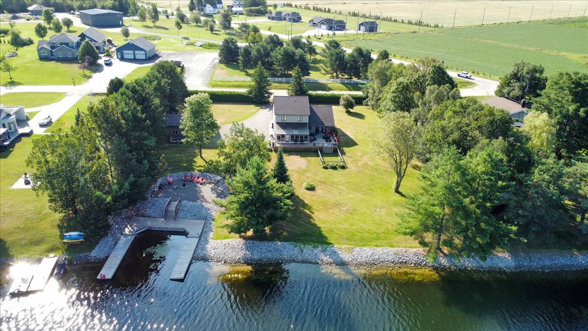 411 CHAMPAGNE RD, STURGEON FALLS