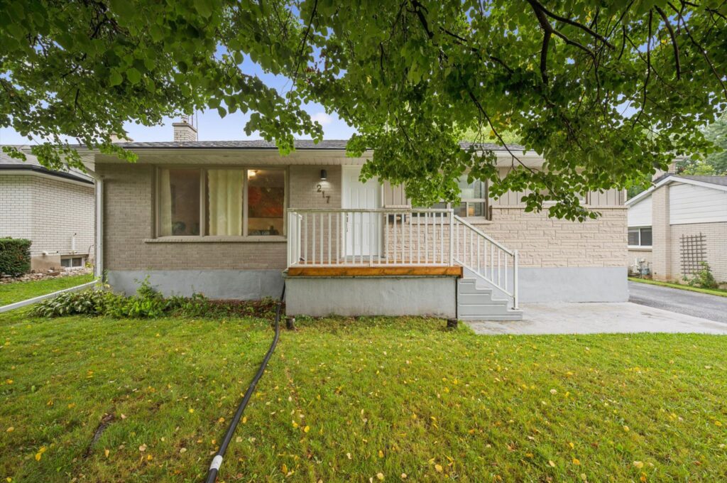 217 MAYFIELD AVENUE, WATERLOO