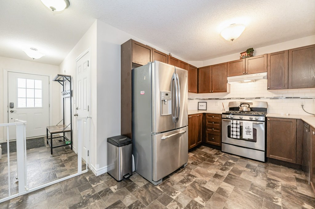 628 Crawford Crescent, Woodstock