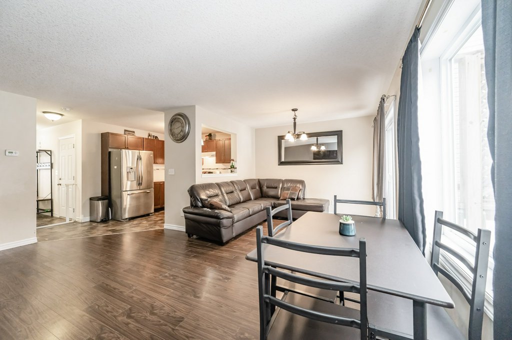 628 Crawford Crescent, Woodstock