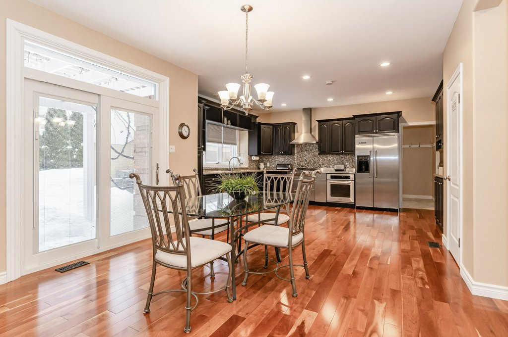 552 Paradise Crescent, Waterloo