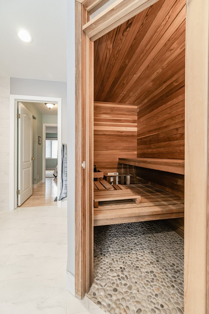 552 Paradise Crescent, Waterloo