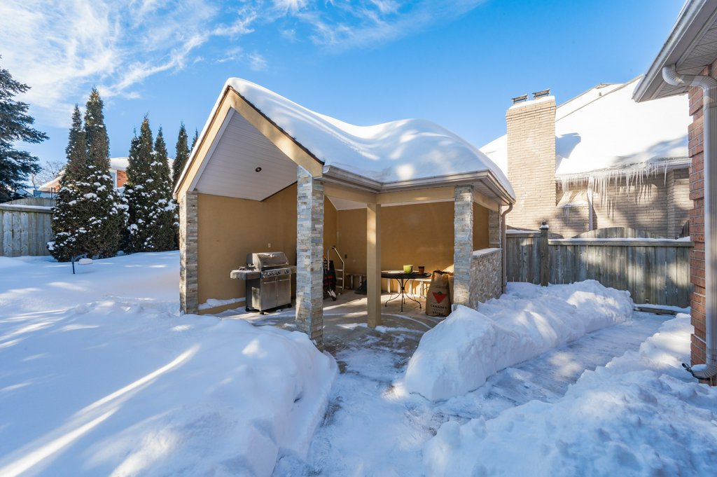 552 Paradise Crescent, Waterloo