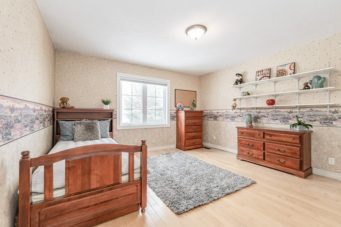 552 Paradise Crescent, Waterloo