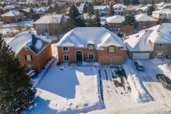 552 Paradise Crescent, Waterloo