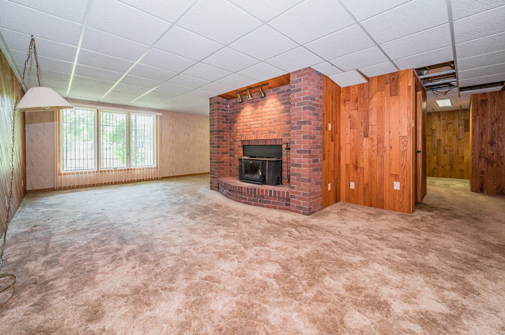 266 Lakeside Drive