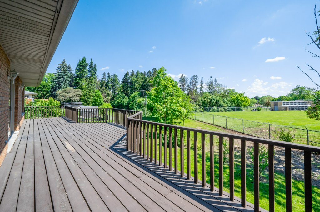 266 Lakeside Drive