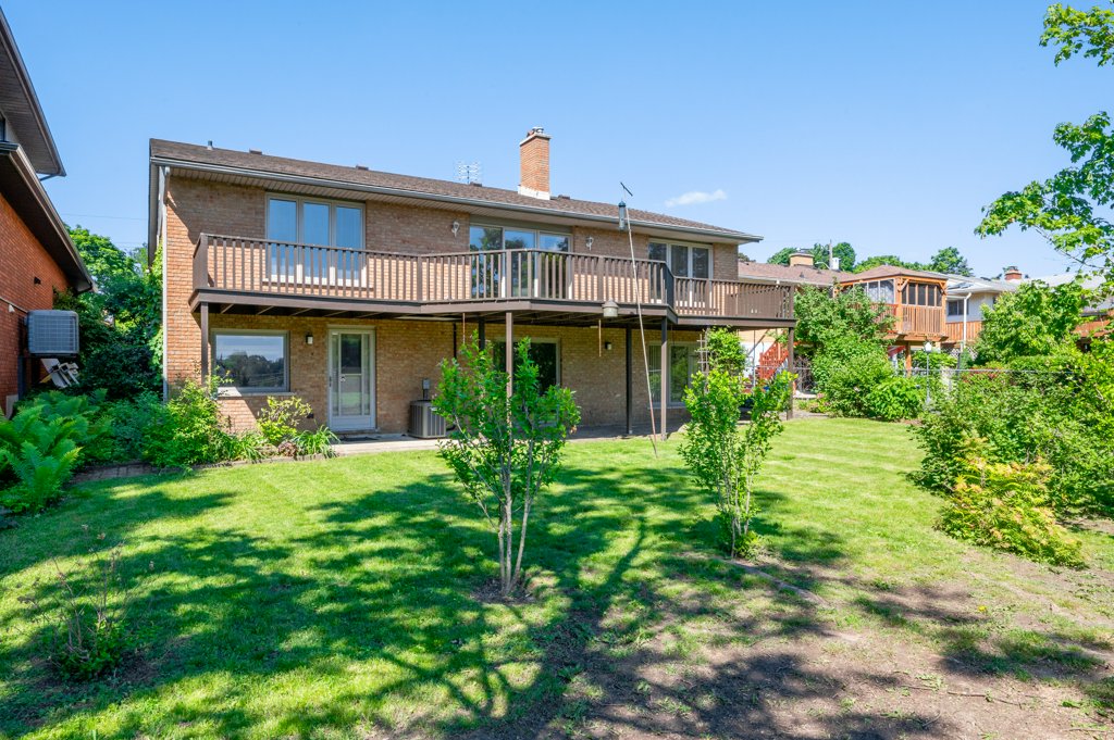 266 Lakeside Drive
