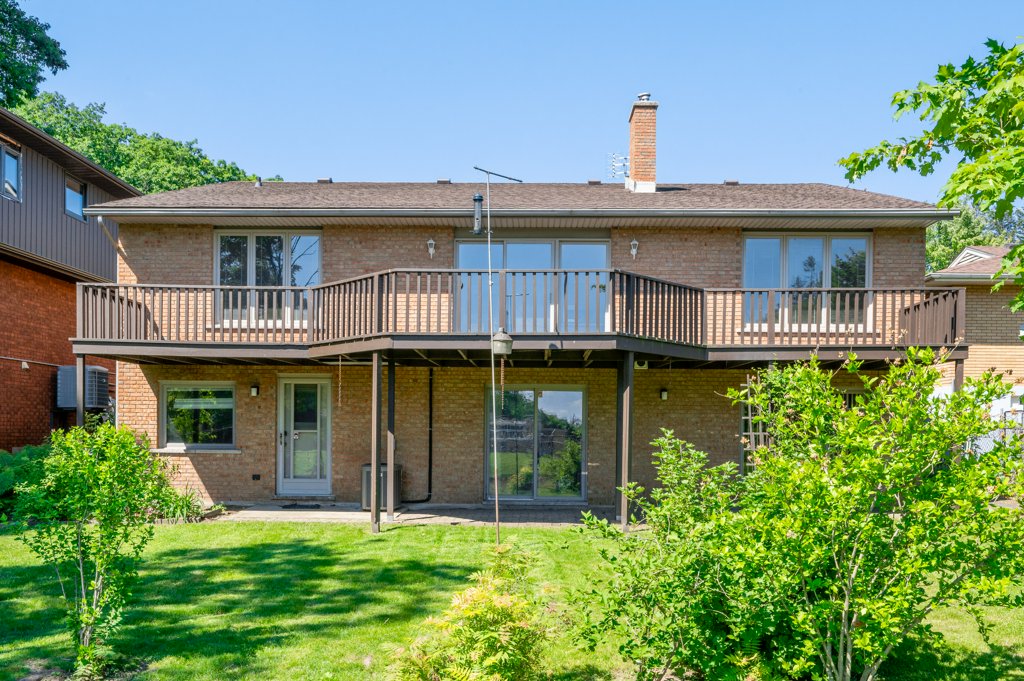 266 Lakeside Drive