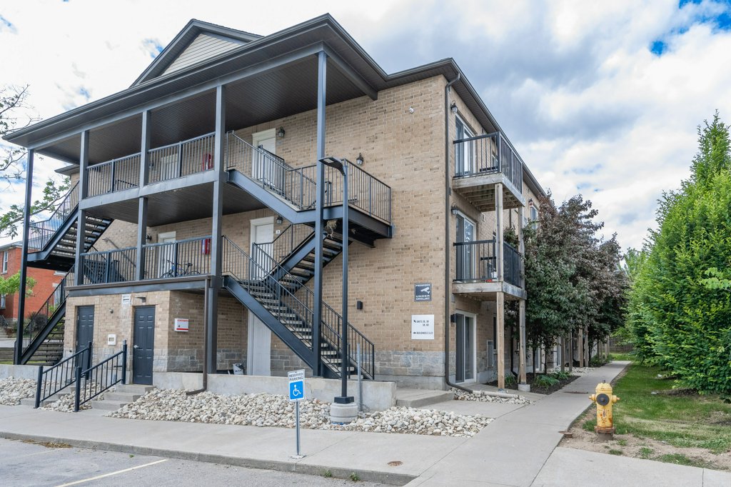 1D-185 Windale Crescent