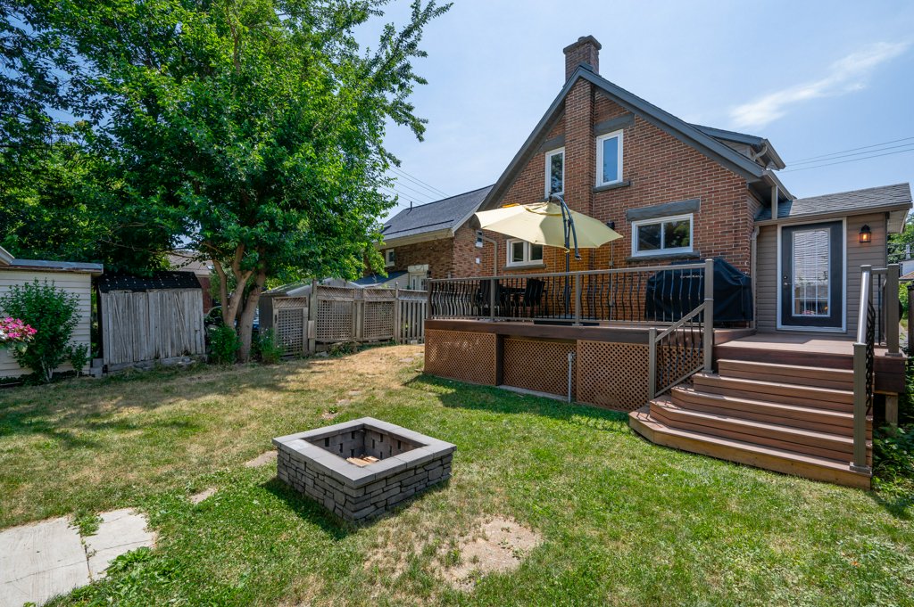 346 Victoria Street South