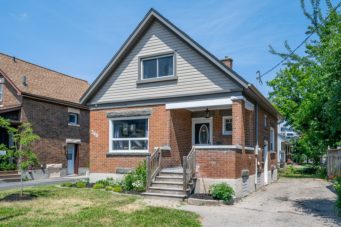 346 Victoria Street South