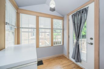 346 Victoria Street South