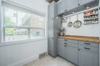 346 Victoria Street South