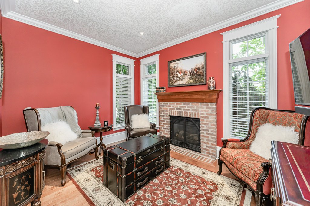 41 Deer Ridge Crescent