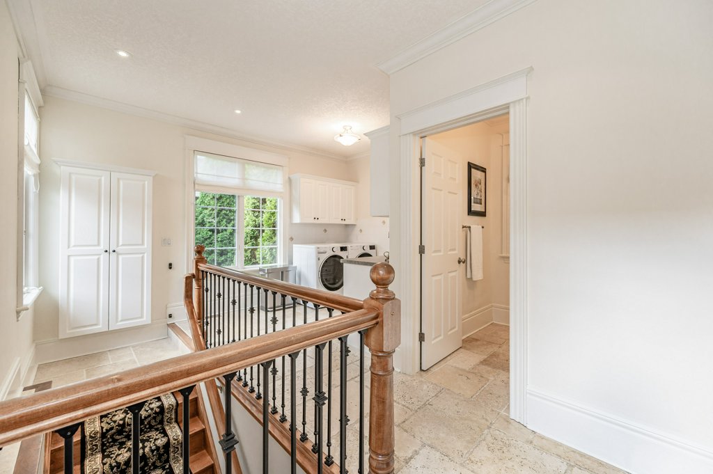 41 Deer Ridge Crescent