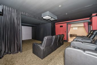 41 Deer Ridge Crescent