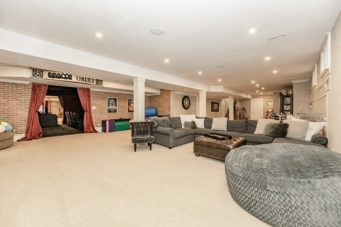 41 Deer Ridge Crescent