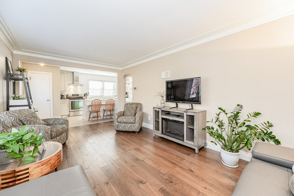 123 Brentwood Avenue