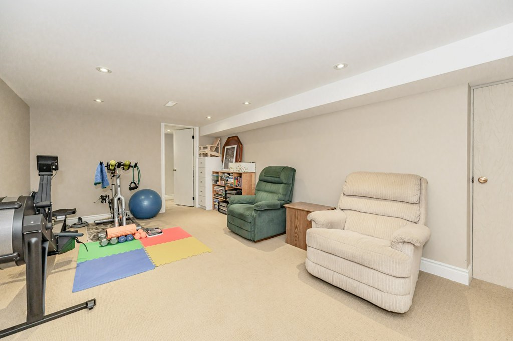 123 Brentwood Avenue