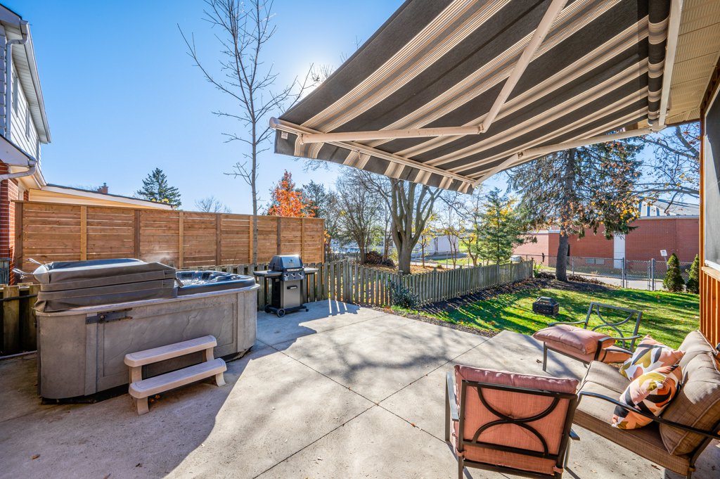 123 Brentwood Avenue