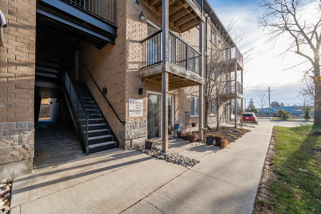 8B-185 Windale Crescent