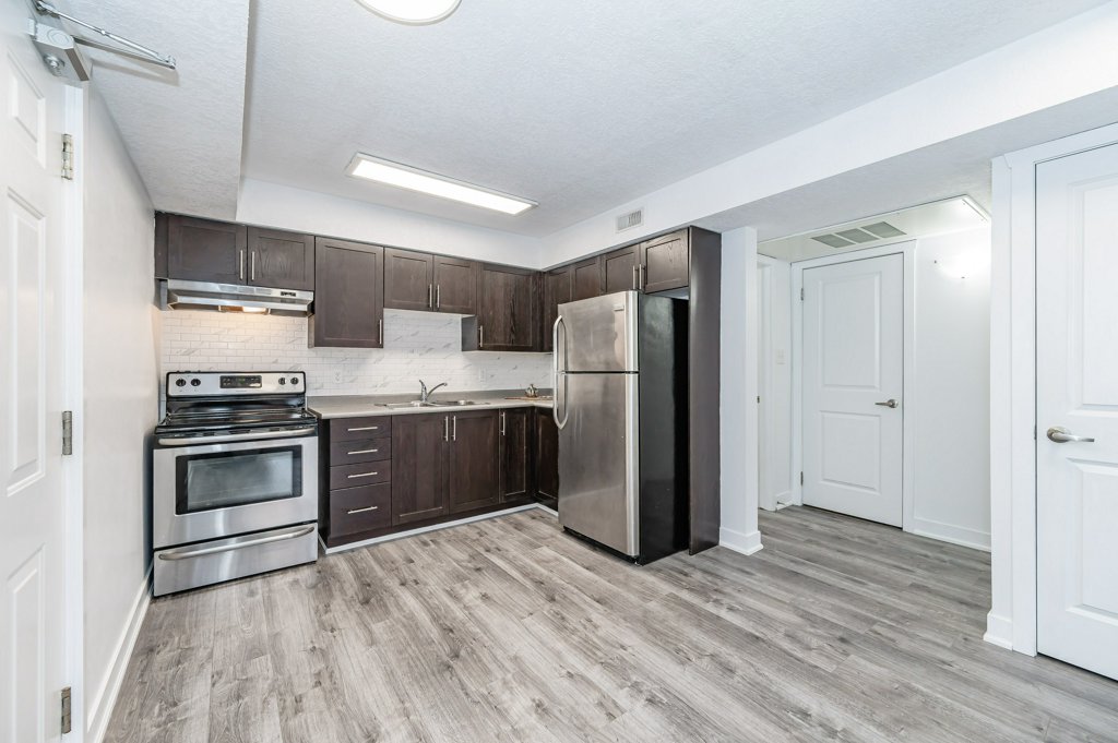 8B-185 Windale Crescent