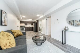 8B-185 Windale Crescent