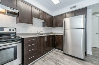 8B-185 Windale Crescent