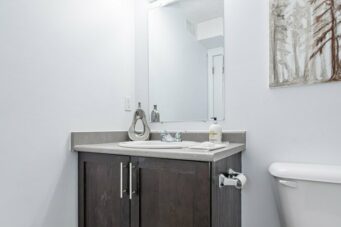 8B-185 Windale Crescent