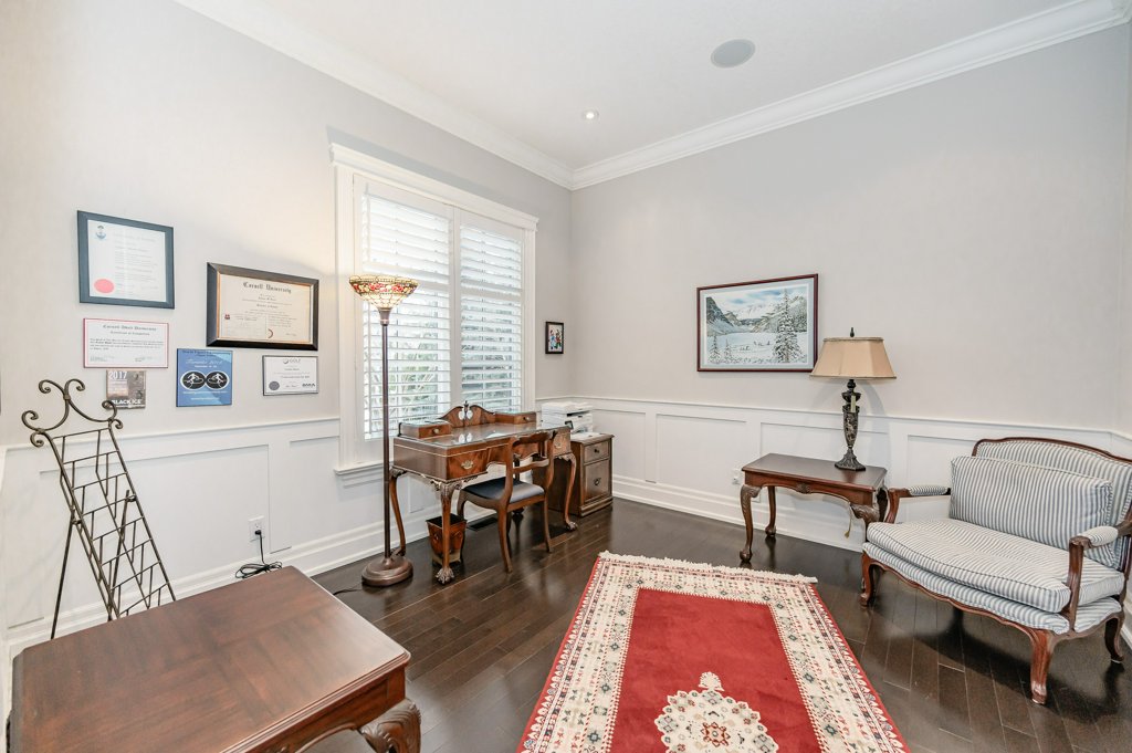 290 Terrace Wood Crescent
