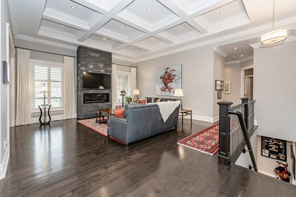 290 Terrace Wood Crescent