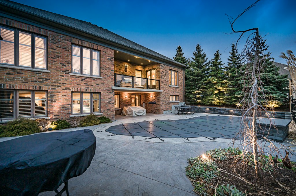 290 Terrace Wood Crescent