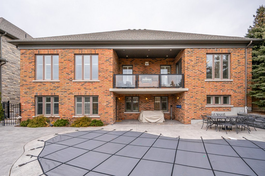 290 Terrace Wood Crescent