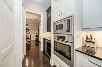 290 Terrace Wood Crescent