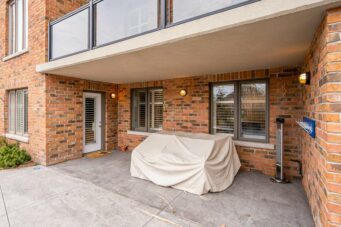 290 Terrace Wood Crescent