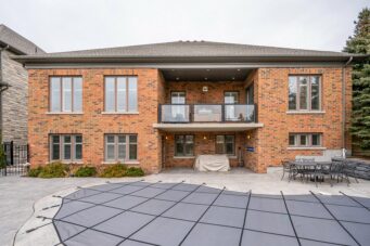 290 Terrace Wood Crescent
