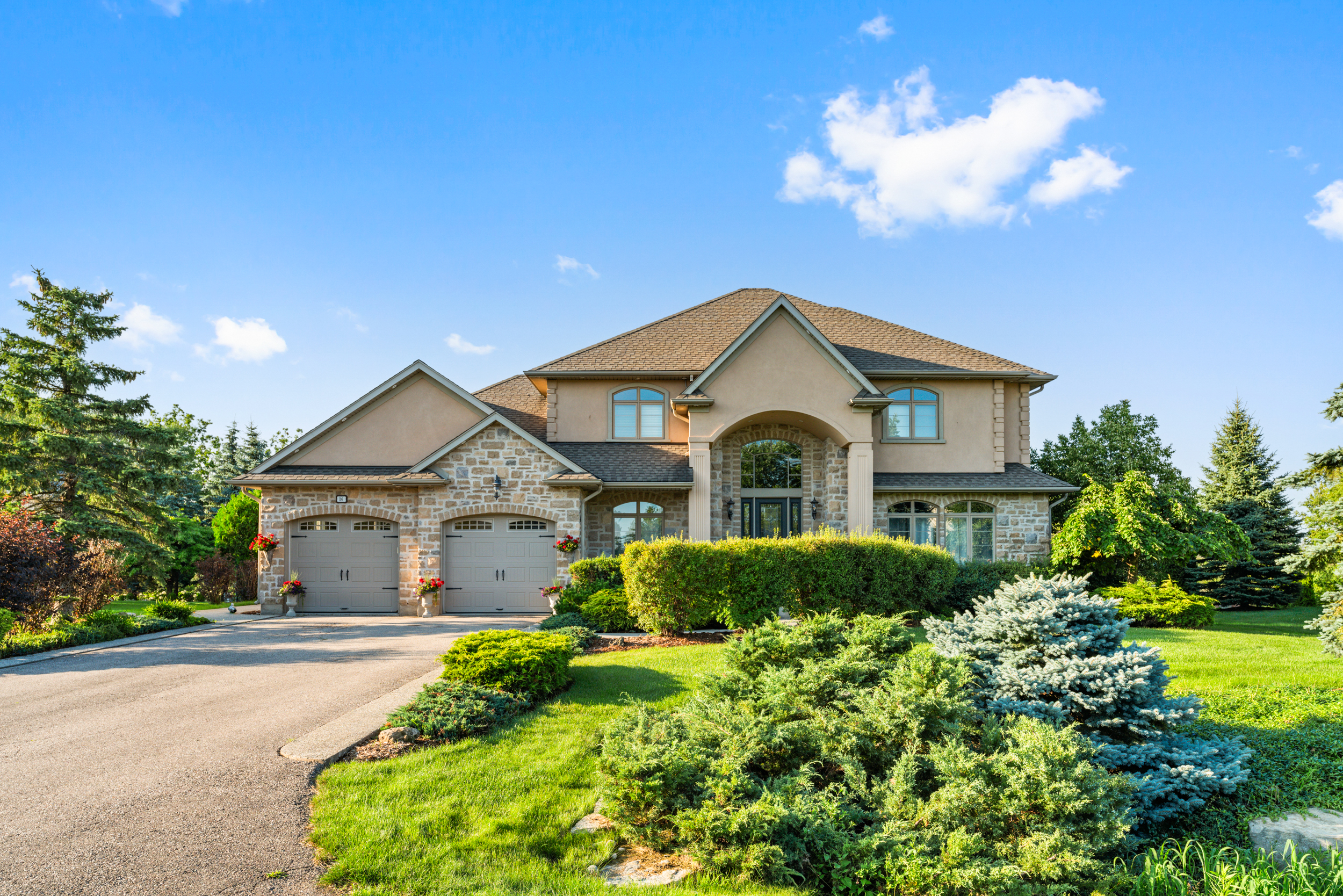 16 Seifert Court, Puslinch
