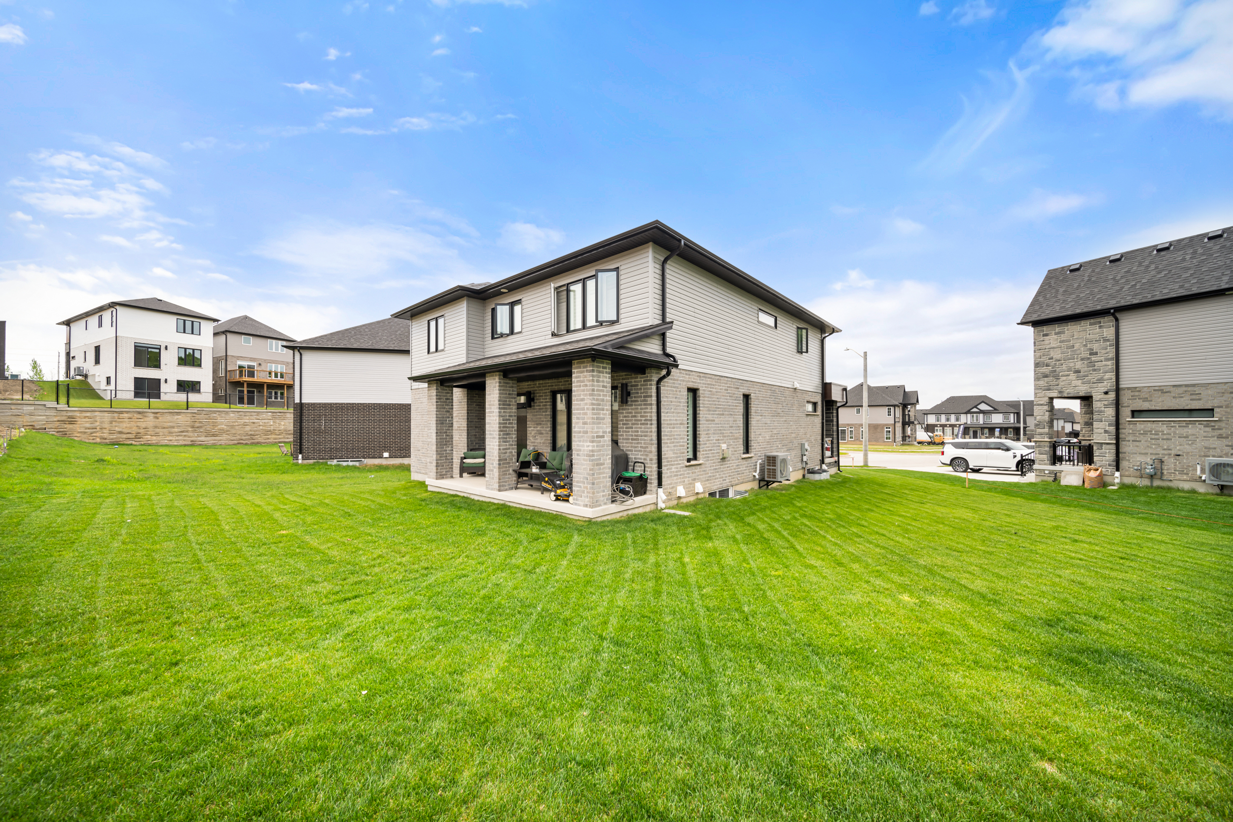 921 NATHALIE COURT