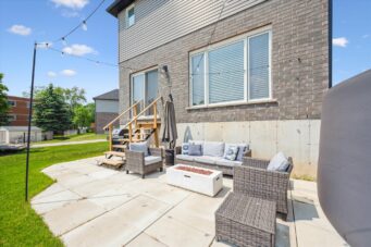 186 JACOB STREET EAST