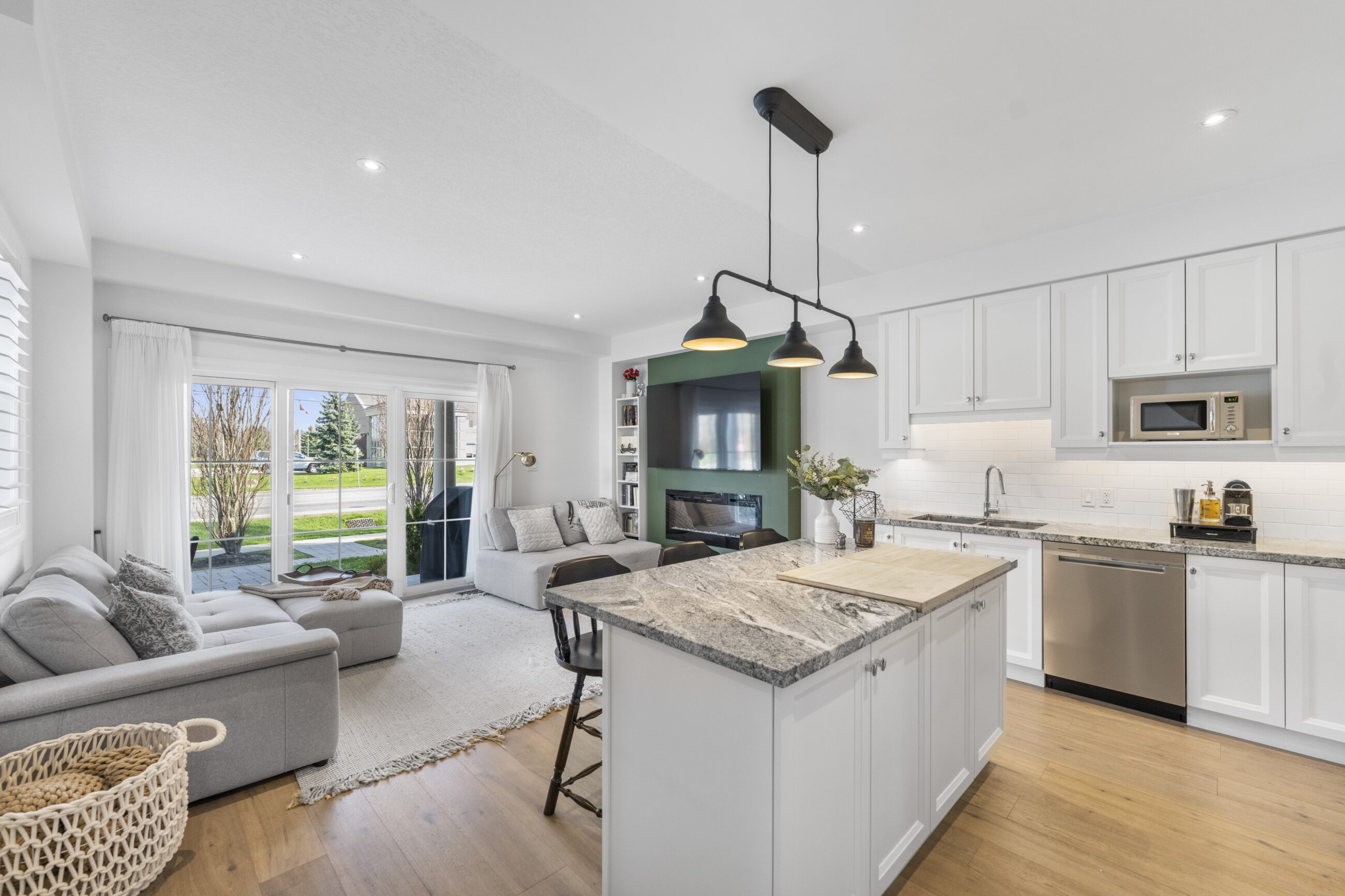OPEN HOUSE SUN 2-4 at 1 ST ANDREWS LANE SOUTH