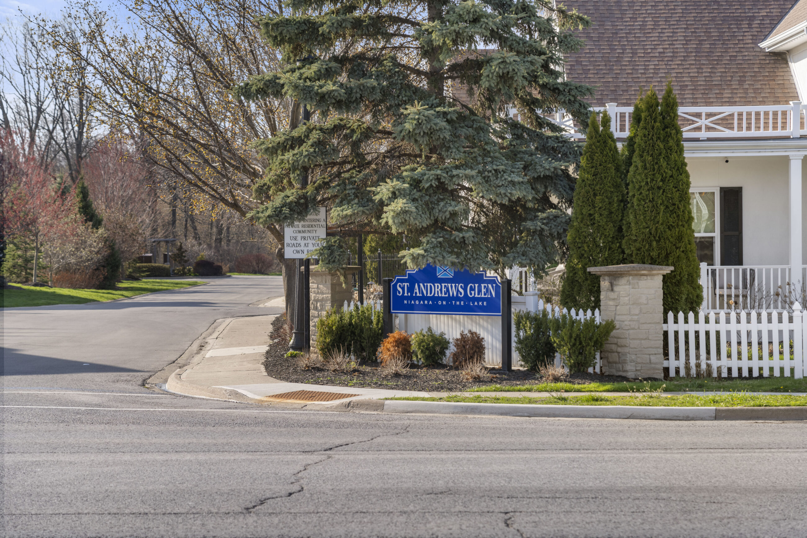 OPEN HOUSE SUN 2-4 at 1 ST ANDREWS LANE SOUTH