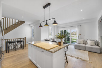 OPEN HOUSE SUN 2-4 at 1 ST ANDREWS LANE SOUTH