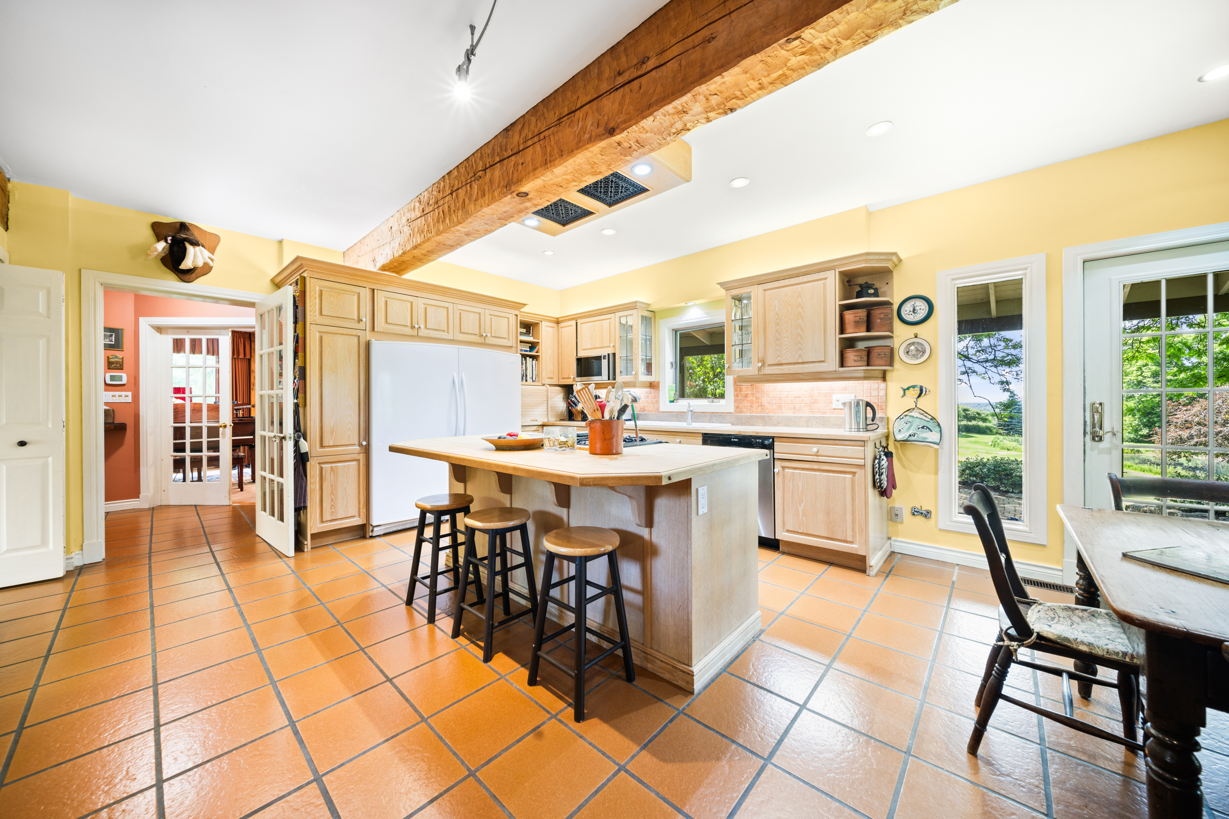 7306 Wellington Road 21, Elora