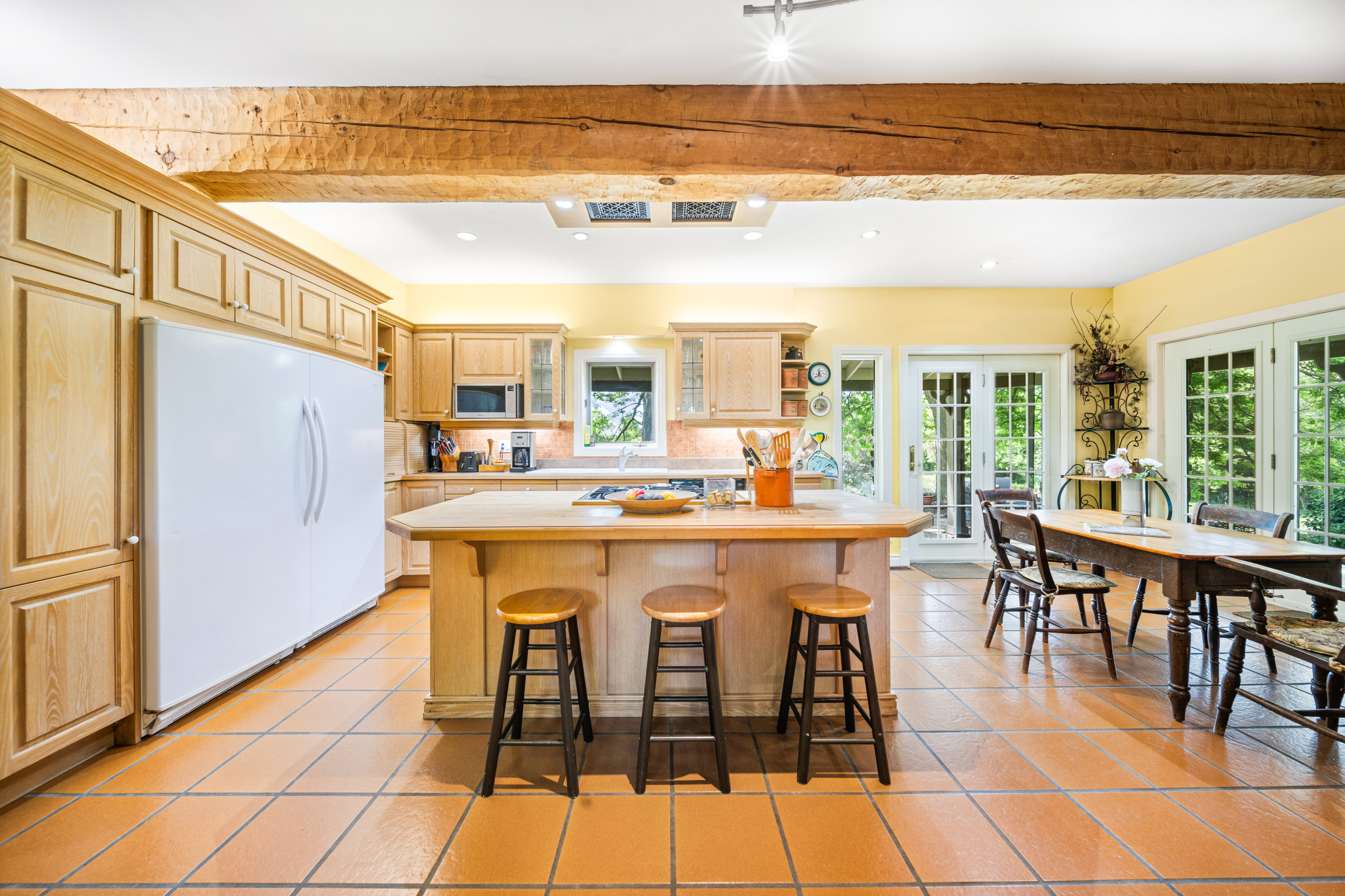 7306 Wellington Road 21, Elora
