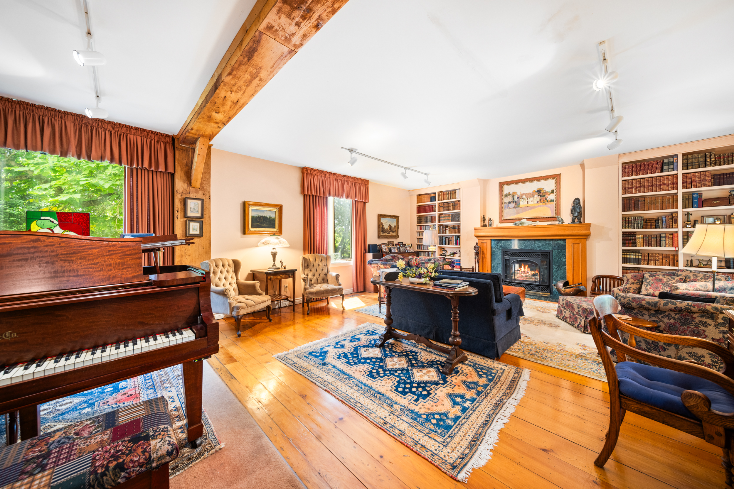 7306 Wellington Road 21, Elora