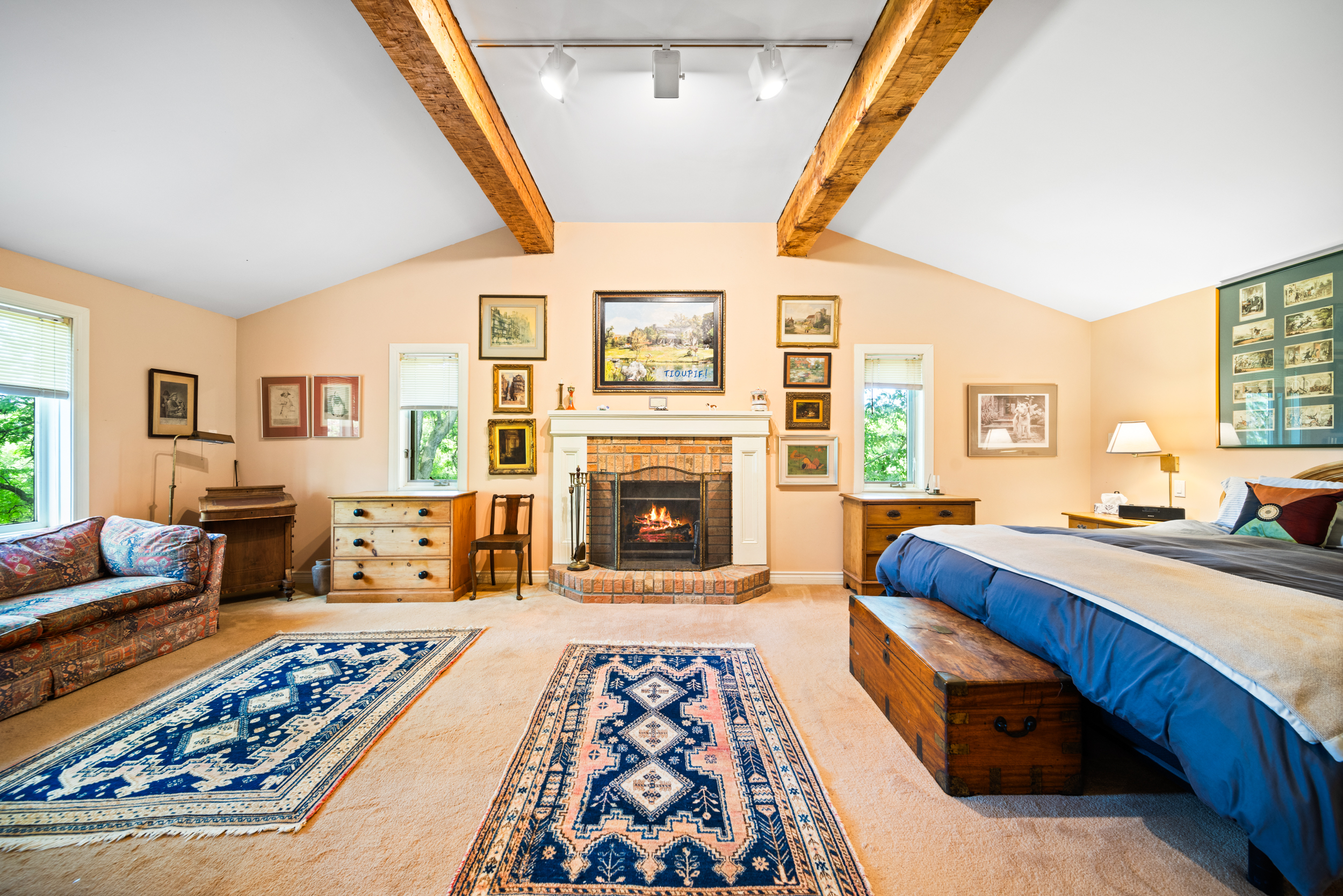 7306 Wellington Road 21, Elora